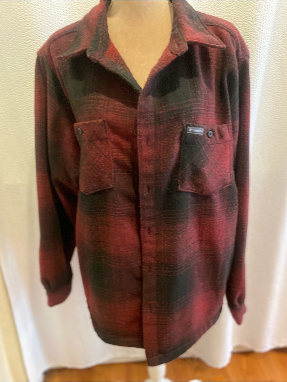 Columbia Men's Red Plaid Button-Up Shirt Jacket